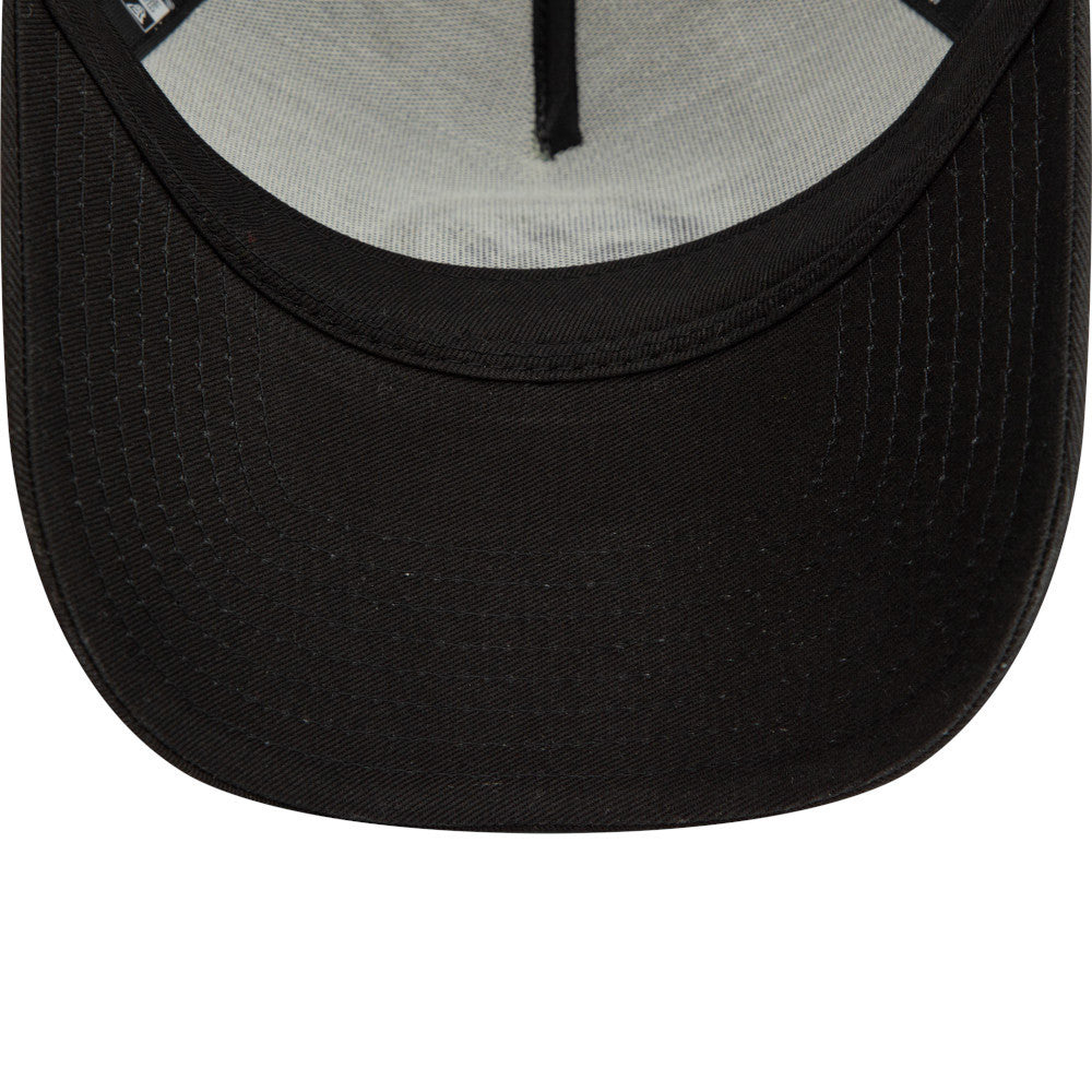 HAAS F1 Racing Hat - 2-Tone Black Evergreen 9Forty A-Frame Formula 1 Trucker Snapback Cap - New Era